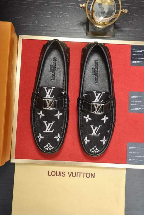 Picture of Louis Vuitton Shoes _SKULVsz38-44hnh083411779
